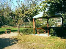 Giardini adiacenti alla villa Faraggiana